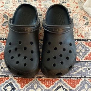 black crocs